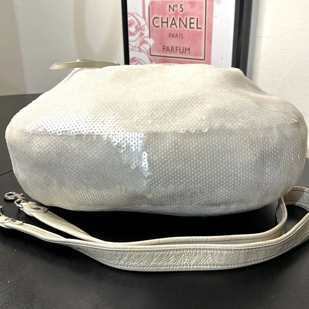 Coach NWT Poppy Sequined Spotlight Limited EditionTote Bag 16304 - Picture 7 of 16